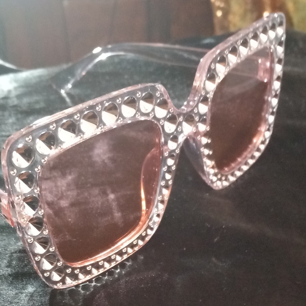 Sunglasses cream pinkish tint rhinestone
